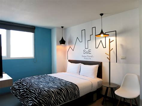 Stay 1 Hotel $42 ($̶4̶9̶) .